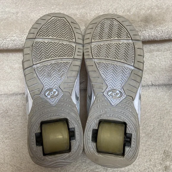 heelys - Picture 10 of 16